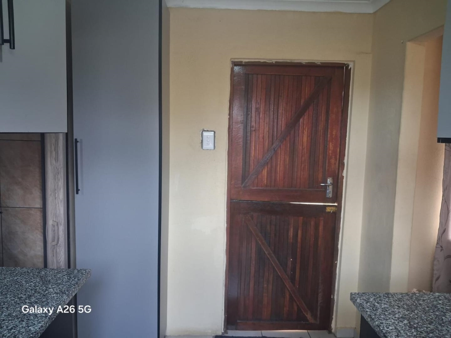 2 Bedroom Property for Sale in Austerville KwaZulu-Natal