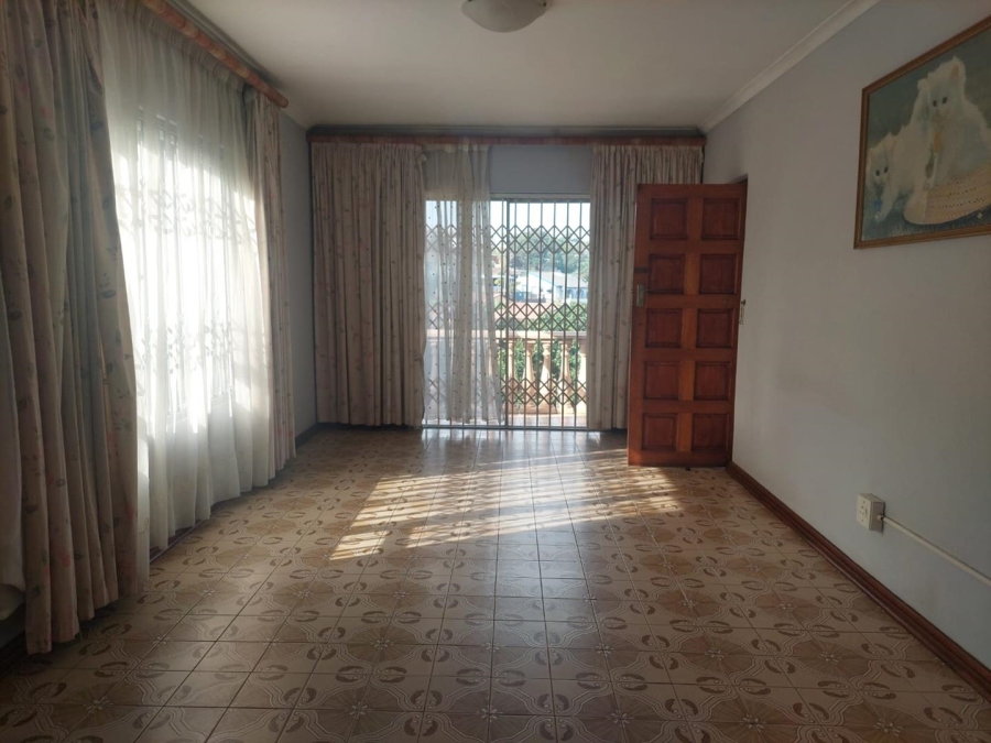 4 Bedroom Property for Sale in Isipingo Hills KwaZulu-Natal