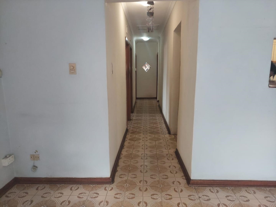 4 Bedroom Property for Sale in Isipingo Hills KwaZulu-Natal