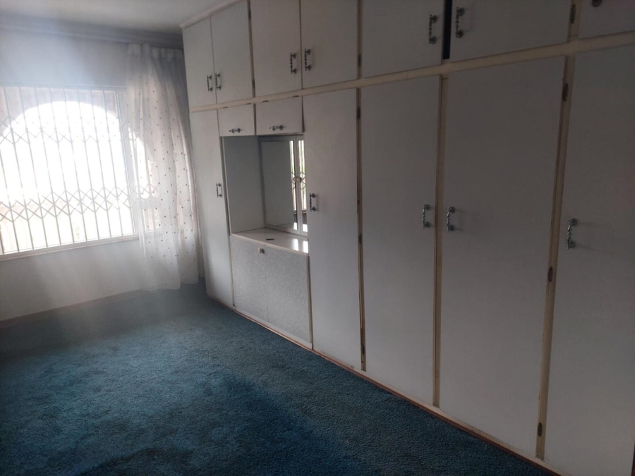 4 Bedroom Property for Sale in Isipingo Hills KwaZulu-Natal