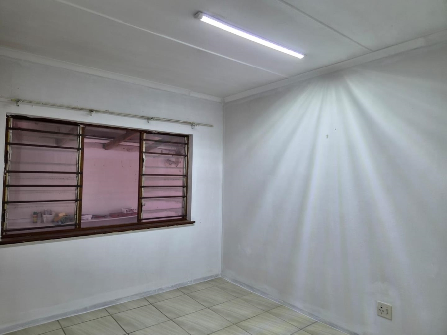 To Let 3 Bedroom Property for Rent in Bluff KwaZulu-Natal