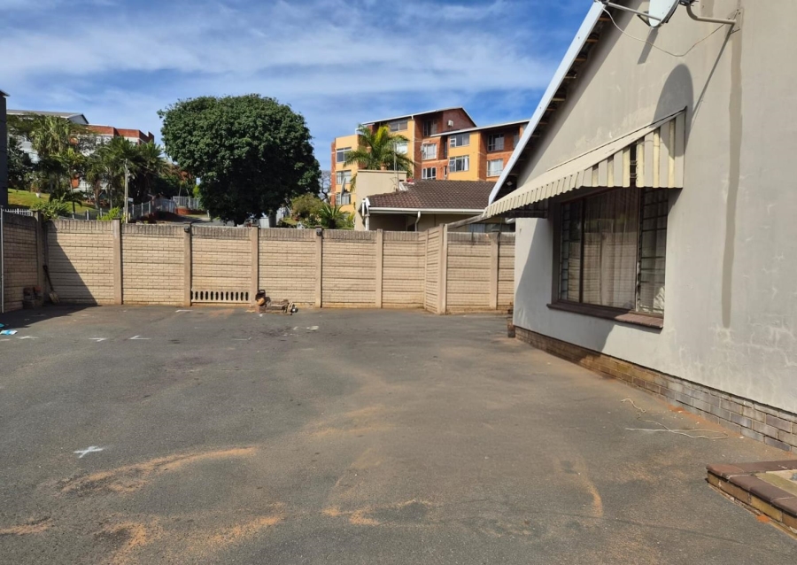 To Let 3 Bedroom Property for Rent in Bluff KwaZulu-Natal