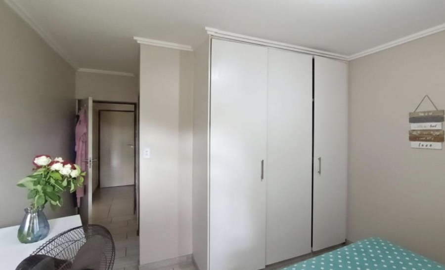 2 Bedroom Property for Sale in Sherwood KwaZulu-Natal