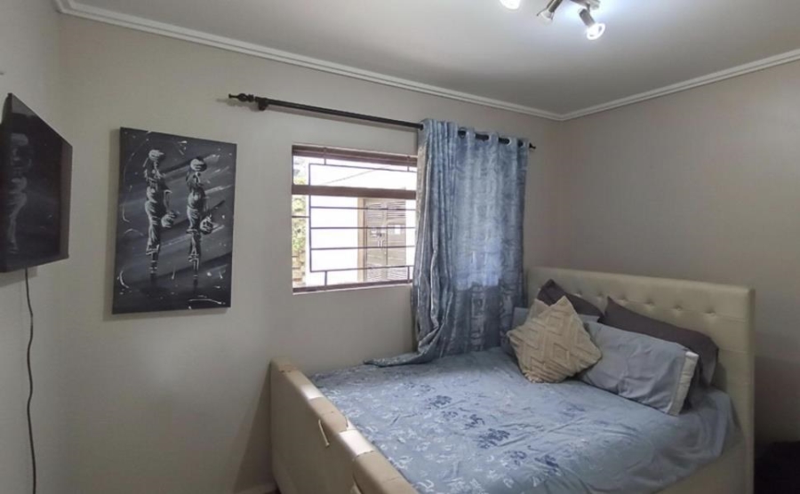 2 Bedroom Property for Sale in Sherwood KwaZulu-Natal