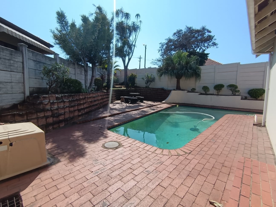 4 Bedroom Property for Sale in Bluff KwaZulu-Natal