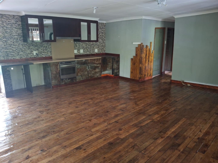 To Let 2 Bedroom Property for Rent in Kloof KwaZulu-Natal