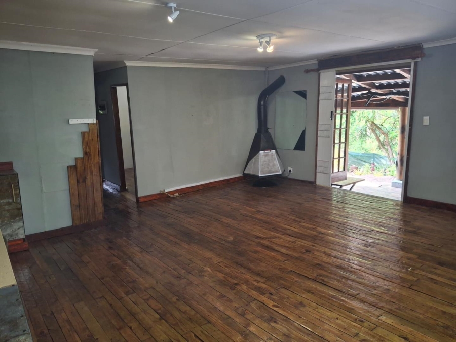 To Let 2 Bedroom Property for Rent in Kloof KwaZulu-Natal