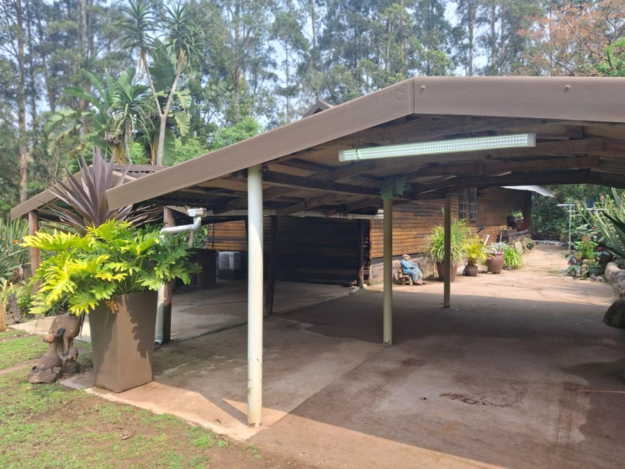 To Let 2 Bedroom Property for Rent in Kloof KwaZulu-Natal