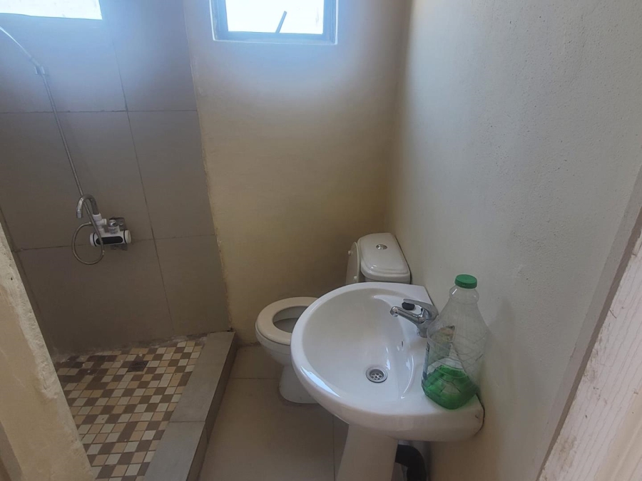 To Let 1 Bedroom Property for Rent in Havenside KwaZulu-Natal