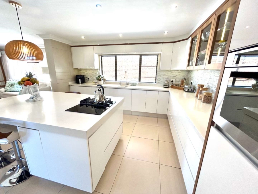 4 Bedroom Property for Sale in Herrwood Park KwaZulu-Natal