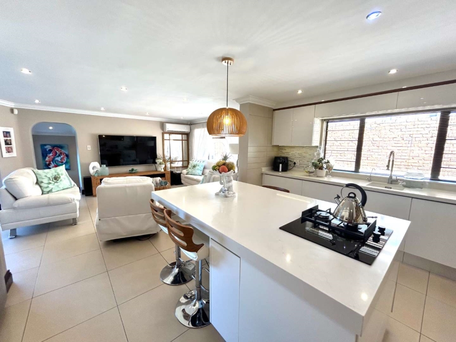 4 Bedroom Property for Sale in Herrwood Park KwaZulu-Natal