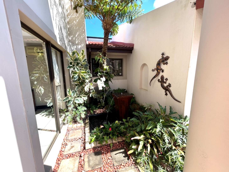 4 Bedroom Property for Sale in Herrwood Park KwaZulu-Natal