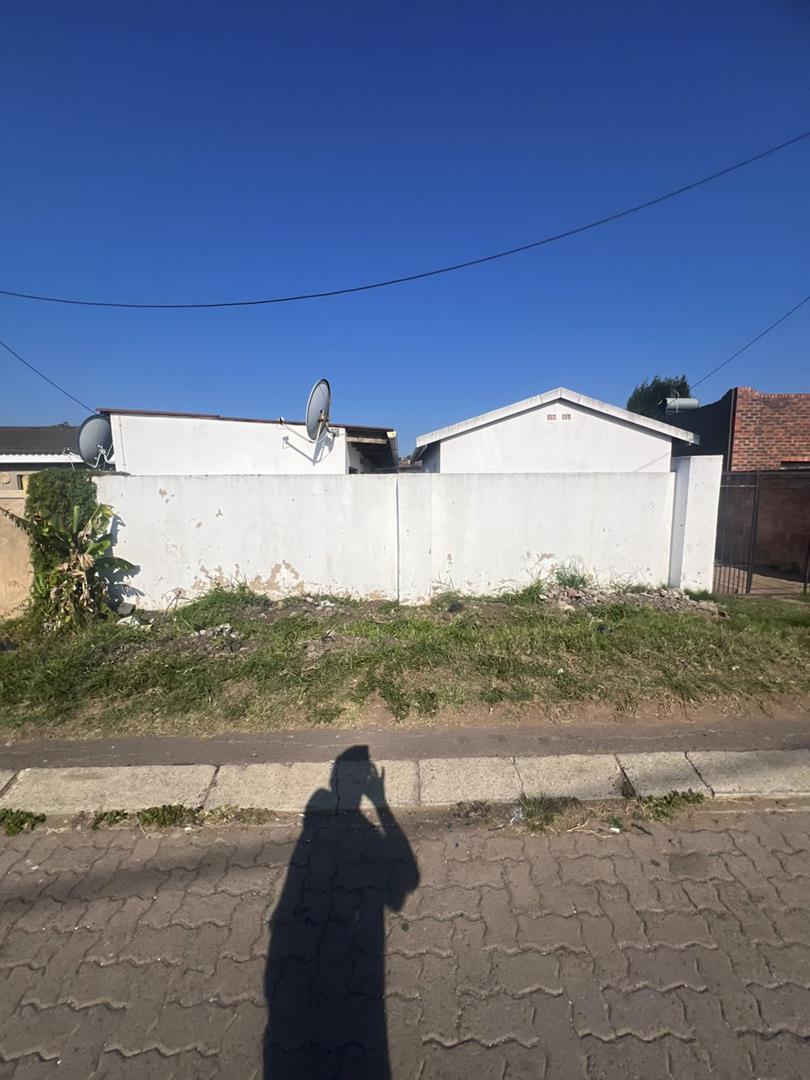 2 Bedroom Property for Sale in Kwamashu KwaZulu-Natal