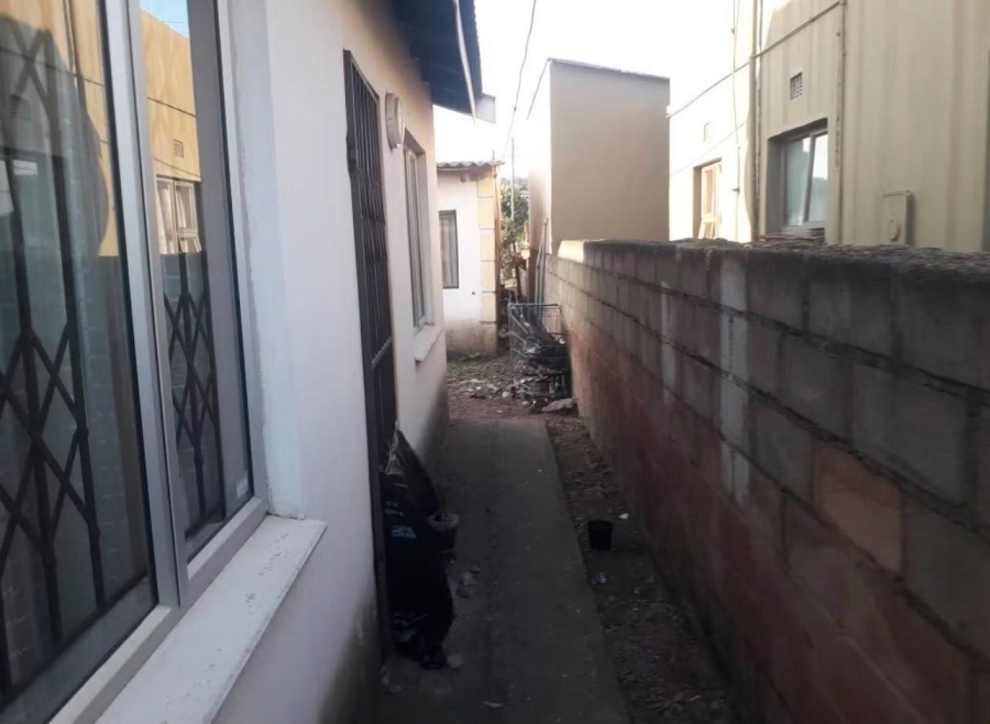2 Bedroom Property for Sale in Kwamashu KwaZulu-Natal