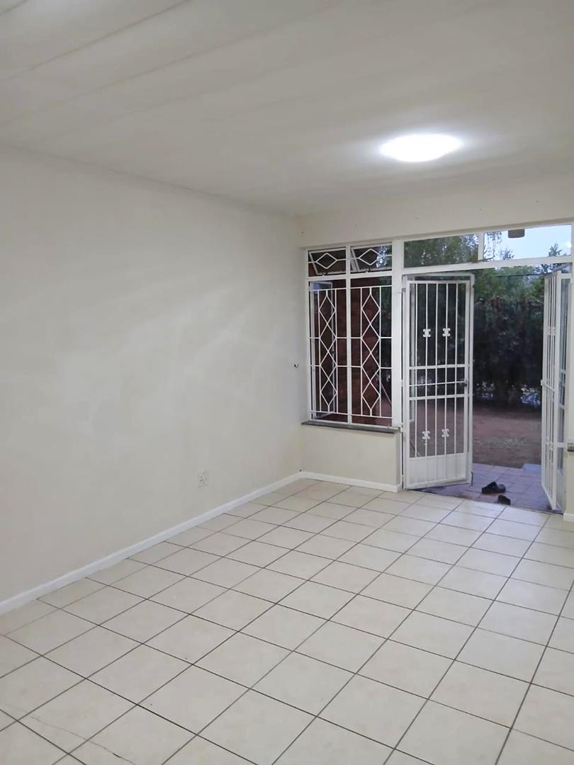 To Let 2 Bedroom Property for Rent in Scottsville KwaZulu-Natal