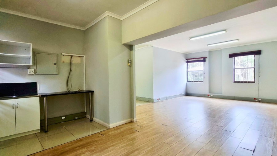 To Let Commercial Property for Rent in Glen Ashley KwaZulu-Natal