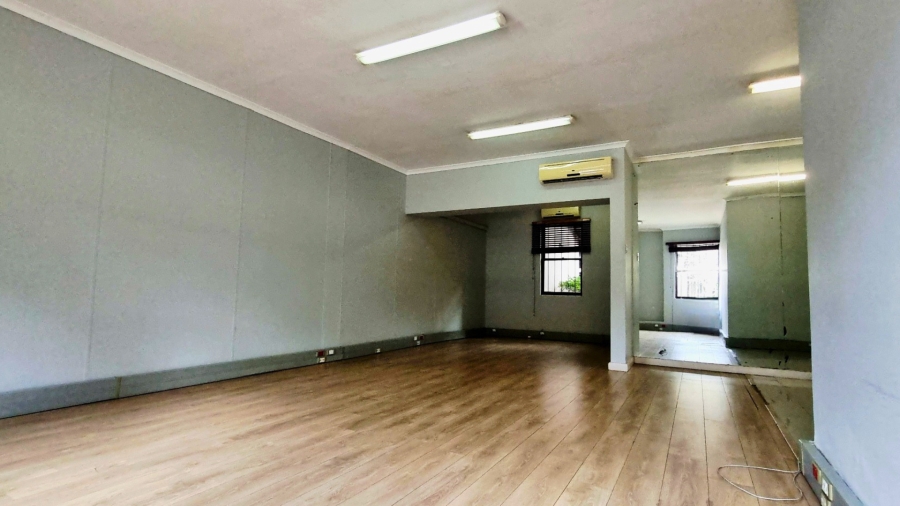 To Let Commercial Property for Rent in Glen Ashley KwaZulu-Natal