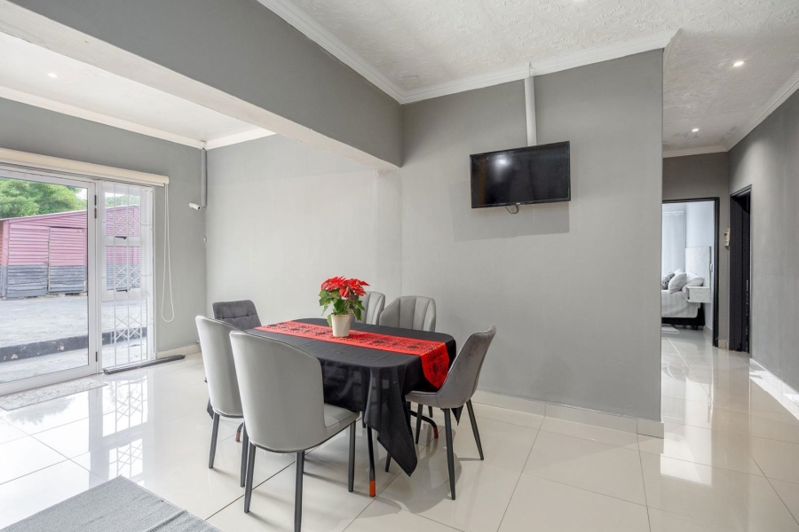 3 Bedroom Property for Sale in Umtentweni KwaZulu-Natal