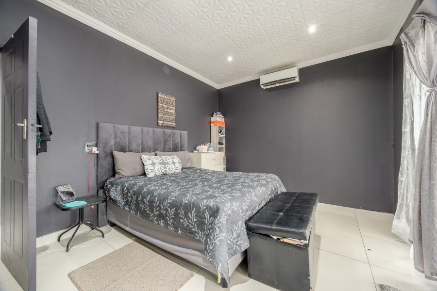 3 Bedroom Property for Sale in Umtentweni KwaZulu-Natal