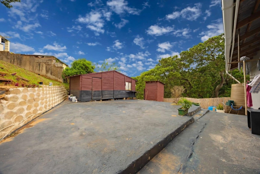 3 Bedroom Property for Sale in Umtentweni KwaZulu-Natal