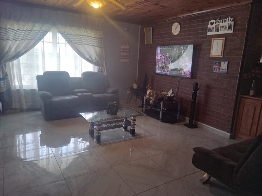 4 Bedroom Property for Sale in Escombe KwaZulu-Natal