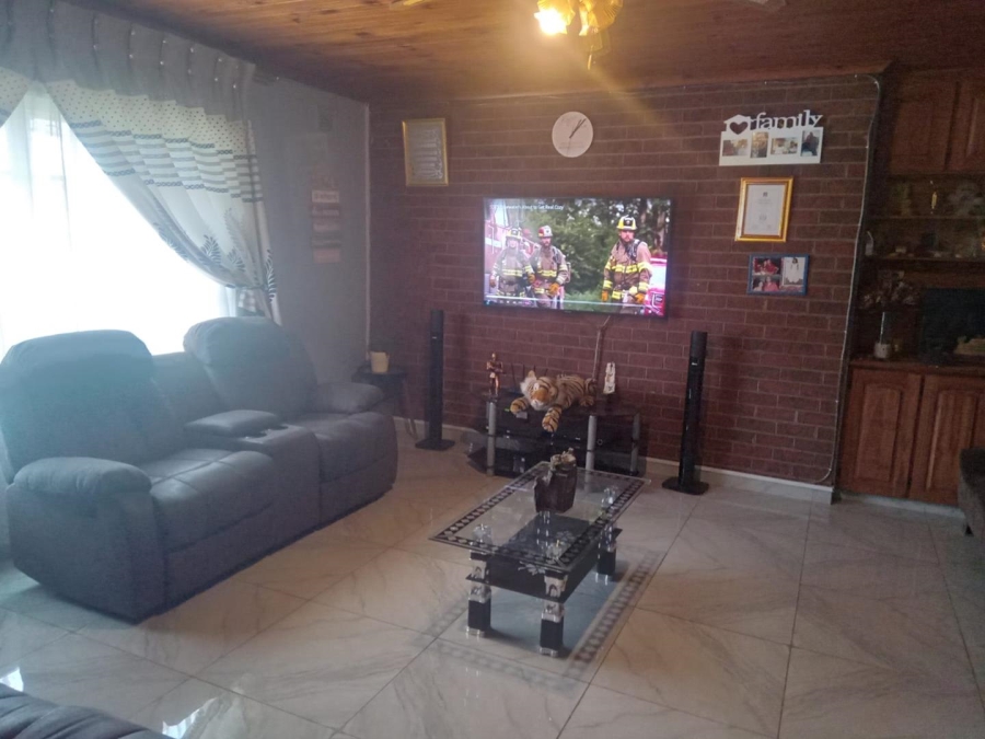 4 Bedroom Property for Sale in Escombe KwaZulu-Natal