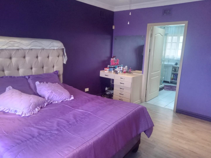 4 Bedroom Property for Sale in Escombe KwaZulu-Natal