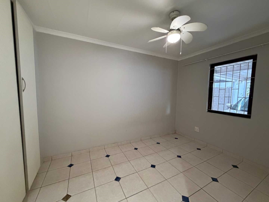 To Let 2 Bedroom Property for Rent in Glen Hills KwaZulu-Natal