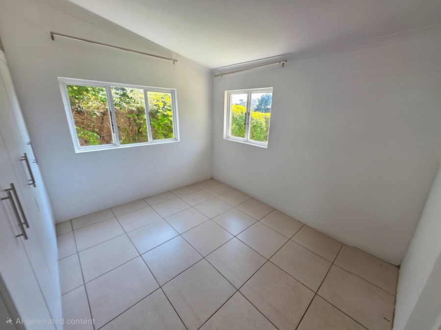 To Let 4 Bedroom Property for Rent in Kloof KwaZulu-Natal