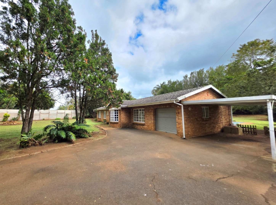 4 Bedroom Property for Sale in Waterfall KwaZulu-Natal