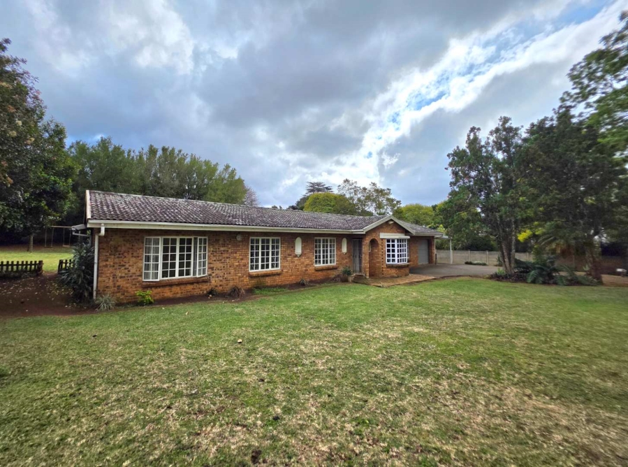 4 Bedroom Property for Sale in Waterfall KwaZulu-Natal