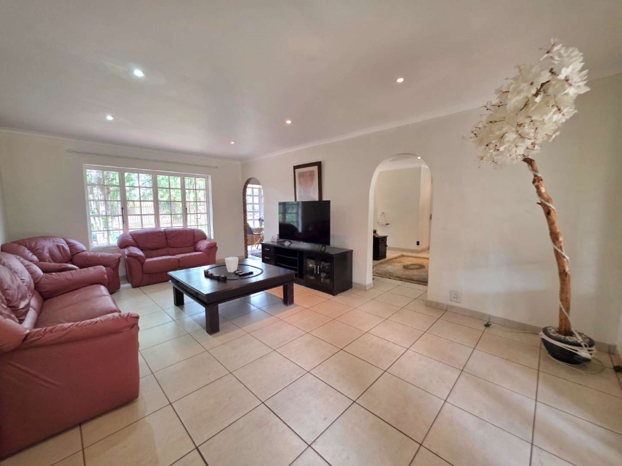 4 Bedroom Property for Sale in Waterfall KwaZulu-Natal