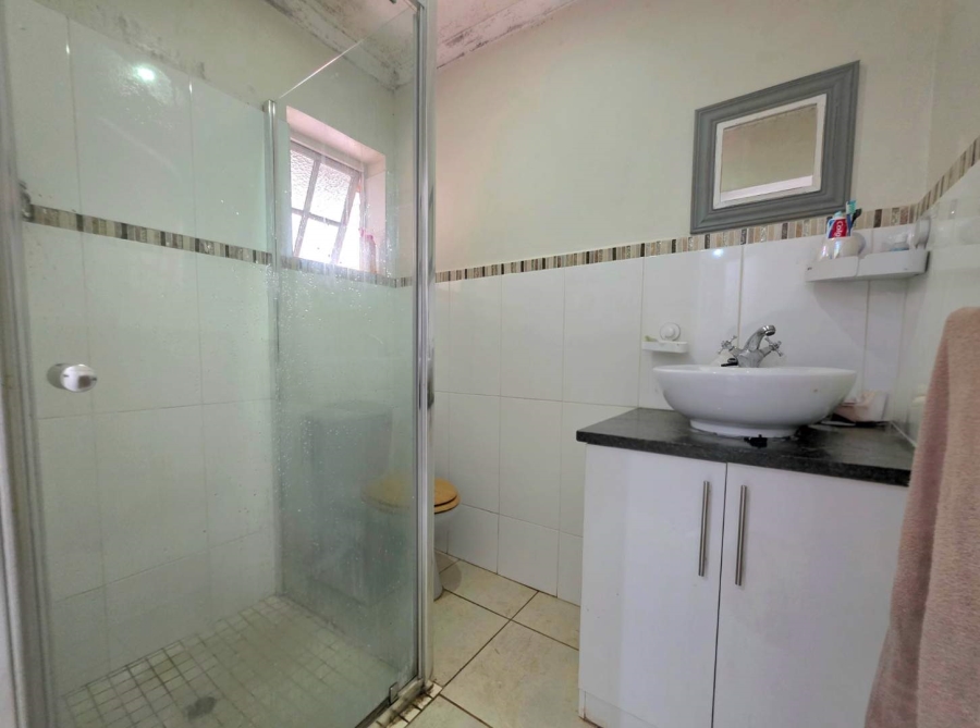 4 Bedroom Property for Sale in Waterfall KwaZulu-Natal