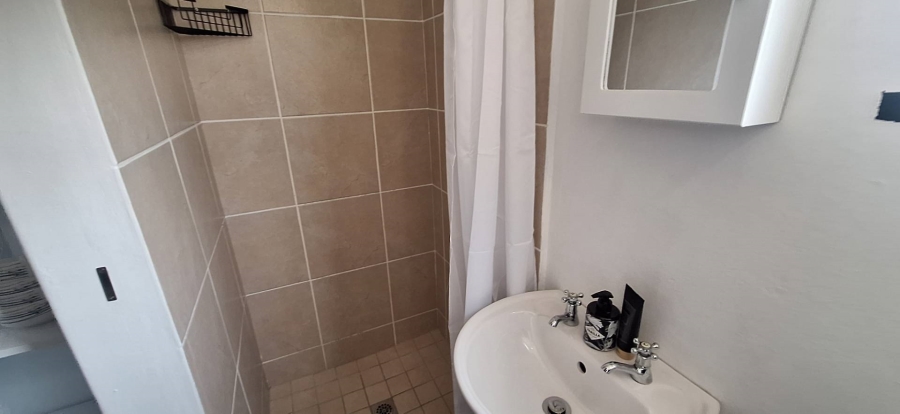 To Let 1 Bedroom Property for Rent in Assagay KwaZulu-Natal