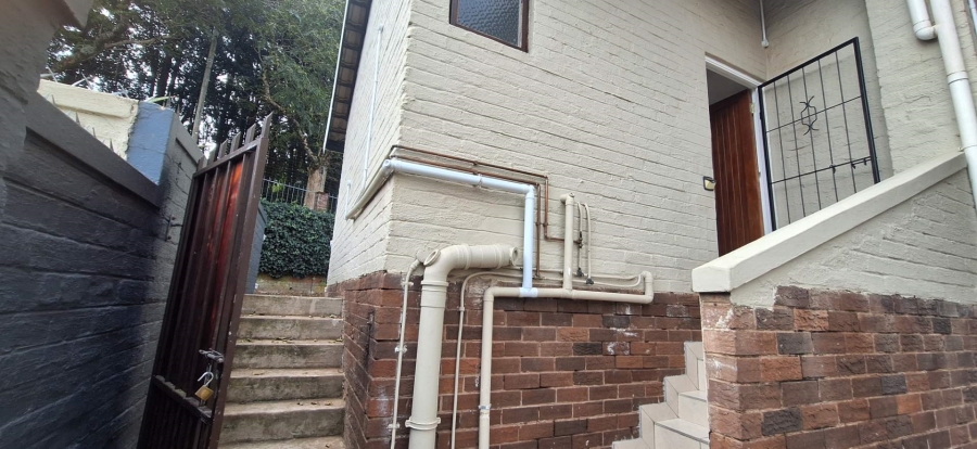 To Let 1 Bedroom Property for Rent in Assagay KwaZulu-Natal