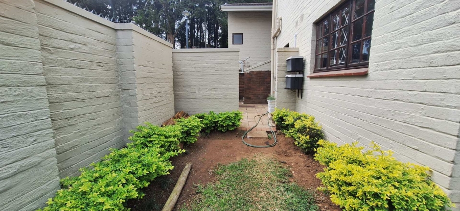 To Let 1 Bedroom Property for Rent in Assagay KwaZulu-Natal