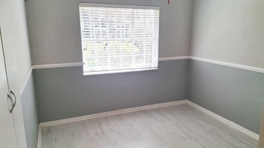 4 Bedroom Property for Sale in Greendale KwaZulu-Natal