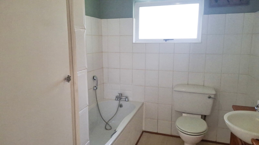 4 Bedroom Property for Sale in Greendale KwaZulu-Natal