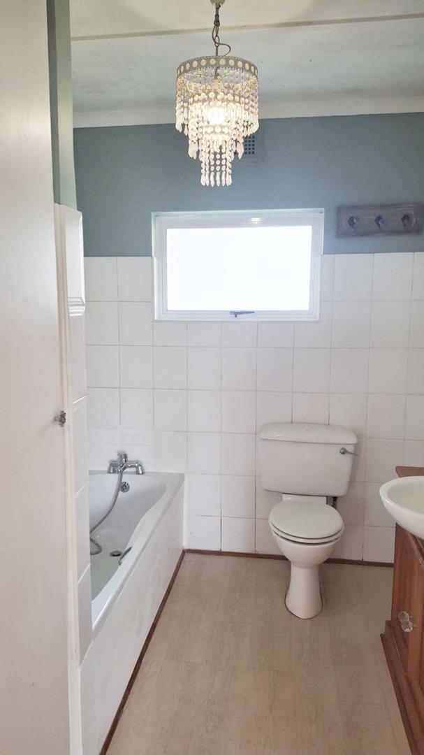 4 Bedroom Property for Sale in Greendale KwaZulu-Natal