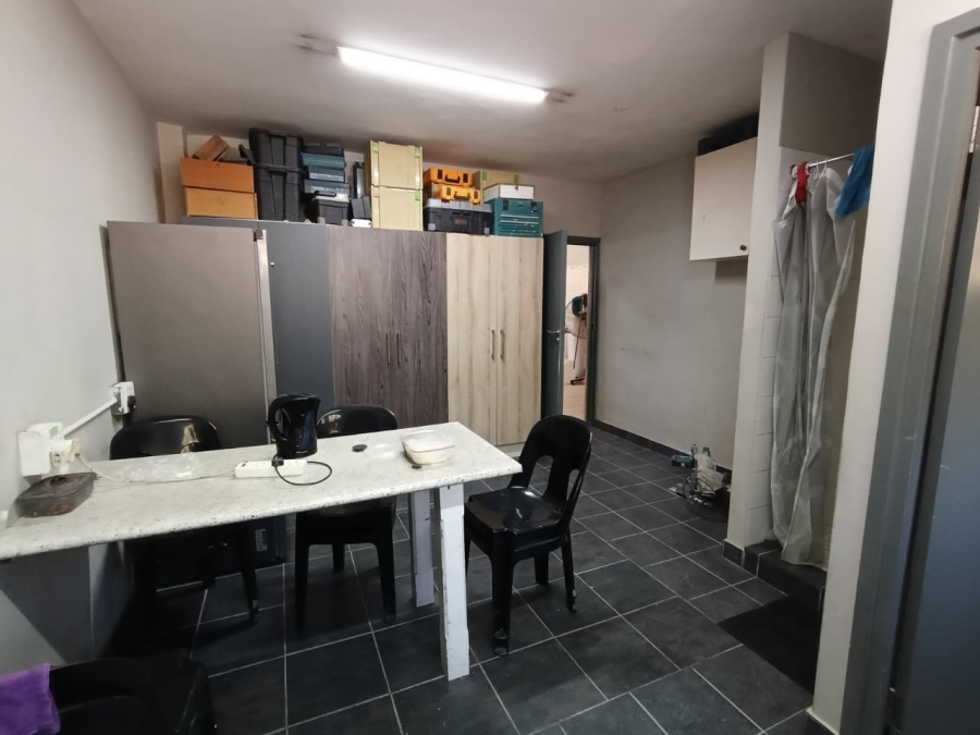 To Let Commercial Property for Rent in Westmead KwaZulu-Natal