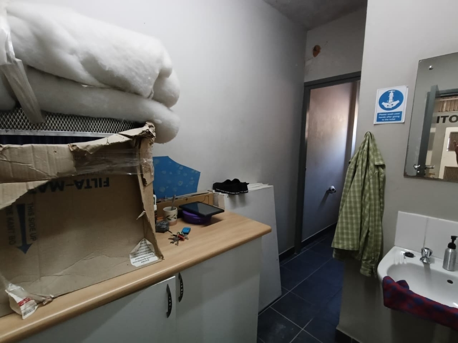 To Let Commercial Property for Rent in Westmead KwaZulu-Natal