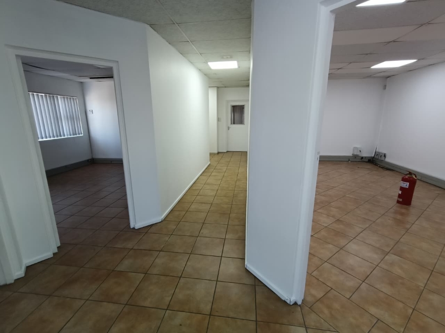To Let Commercial Property for Rent in Westmead KwaZulu-Natal