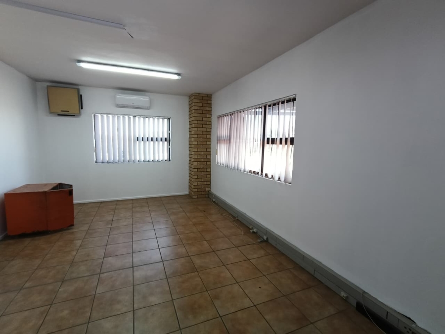 To Let Commercial Property for Rent in Westmead KwaZulu-Natal