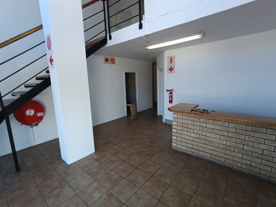 To Let Commercial Property for Rent in Westmead KwaZulu-Natal