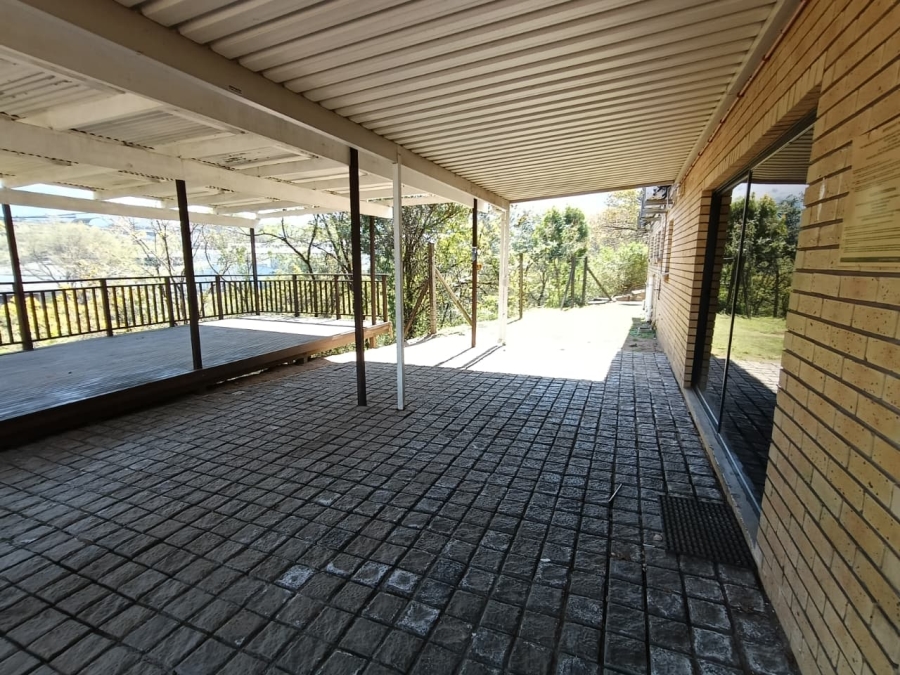 To Let Commercial Property for Rent in Westmead KwaZulu-Natal