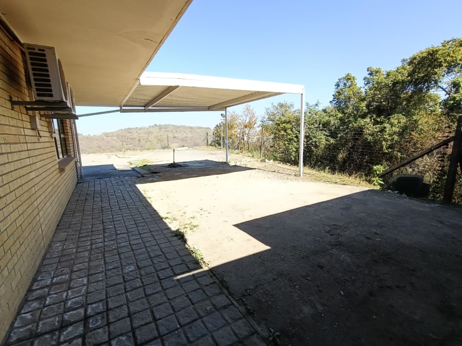 To Let Commercial Property for Rent in Westmead KwaZulu-Natal
