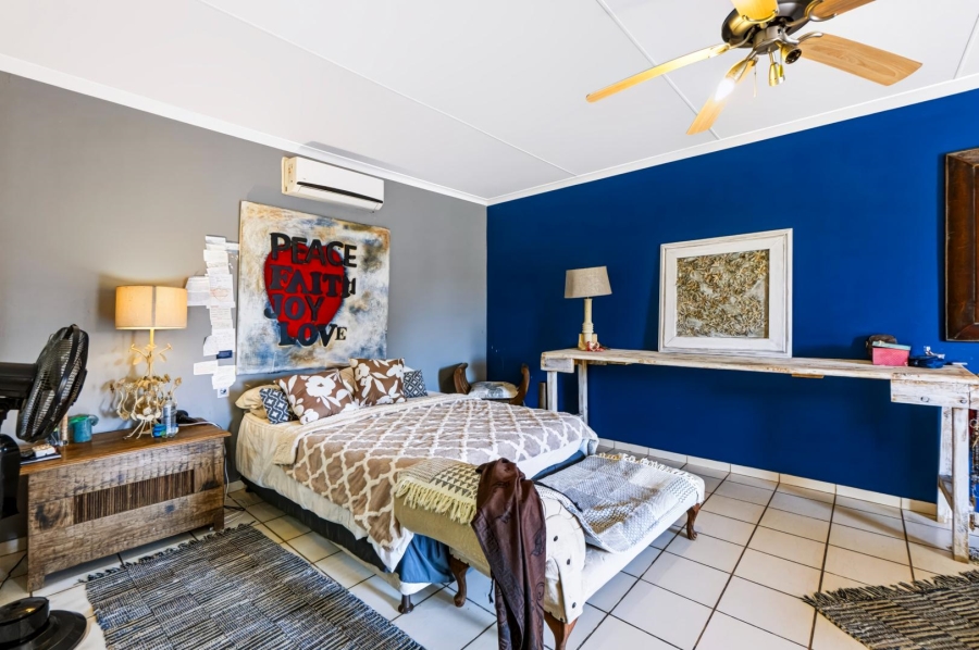 3 Bedroom Property for Sale in Amanzimtoti KwaZulu-Natal