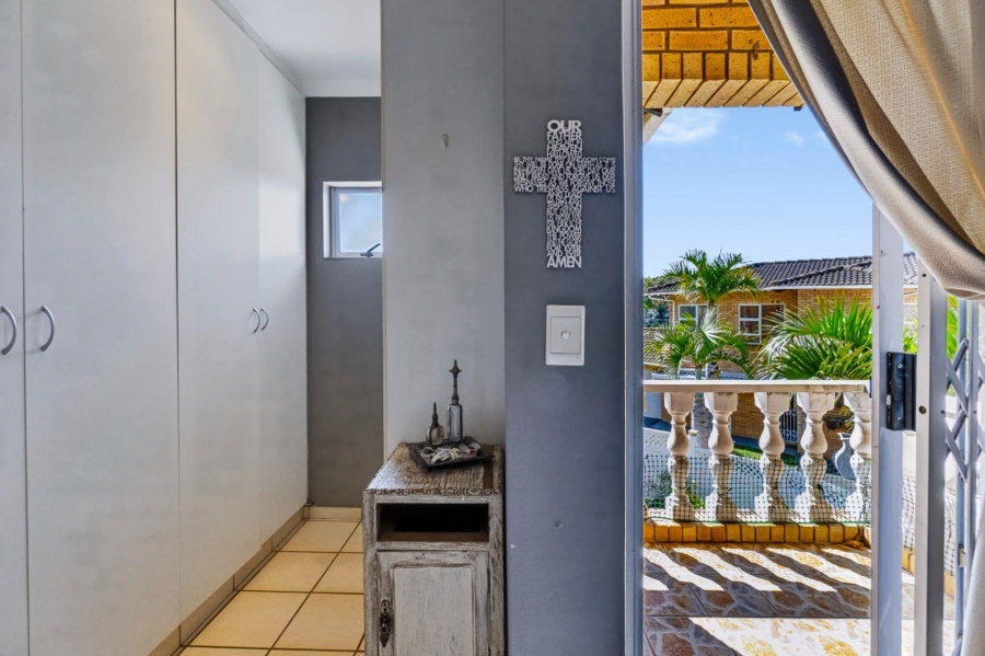 3 Bedroom Property for Sale in Amanzimtoti KwaZulu-Natal