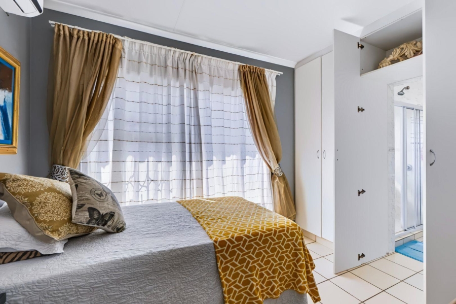 3 Bedroom Property for Sale in Amanzimtoti KwaZulu-Natal