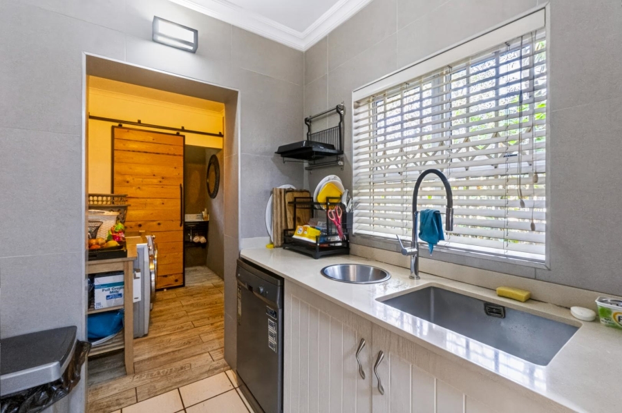 3 Bedroom Property for Sale in Amanzimtoti KwaZulu-Natal
